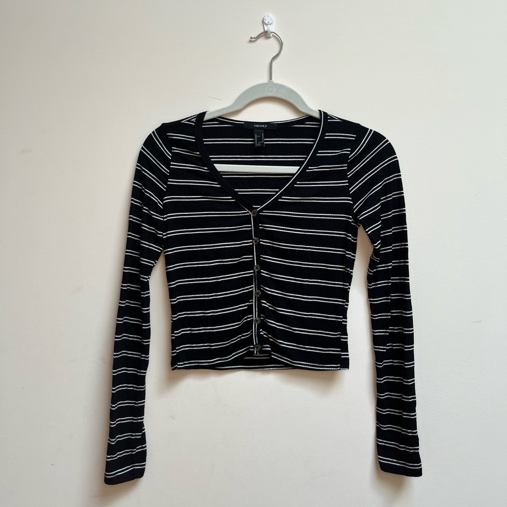 forever 21 long sleeve b&w striped button down top